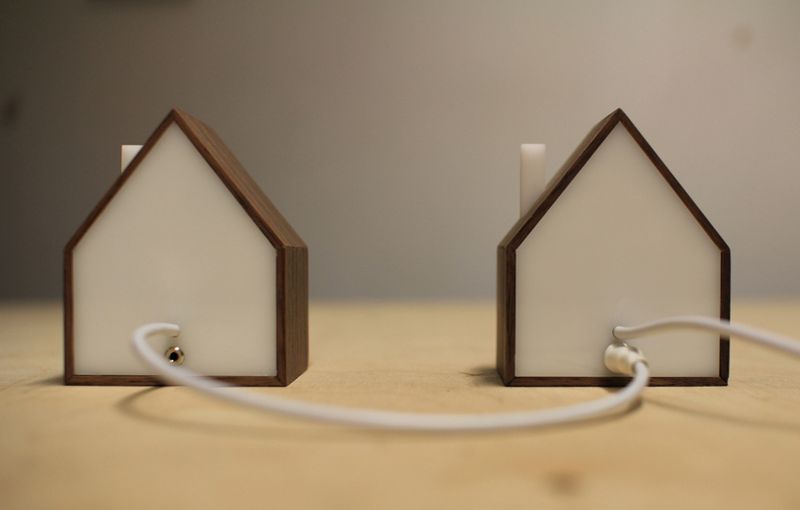 Physical-social-networking-with-good-night-lamps2