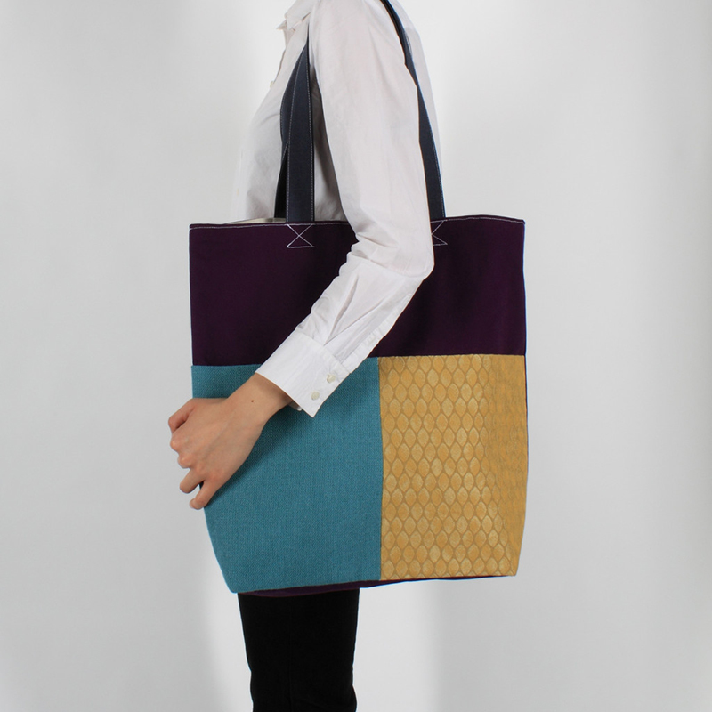Bag26_back_91712a3c-6a9a-4e2d-b432-48241e8a9ad5_1024x1024