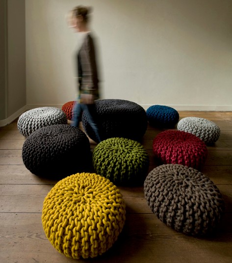 Urchin-pouf