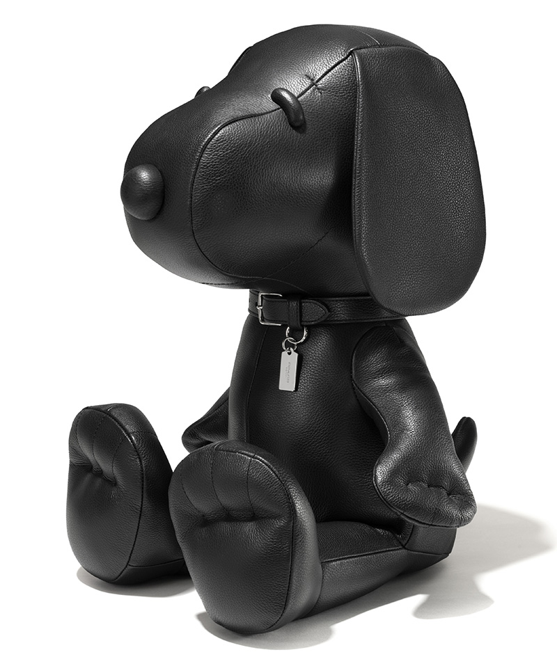 63160 Snoopy Leather Doll MED --ú690