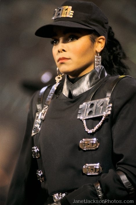 Janet-Jackson-rhythm-nation-uniform