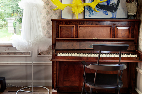 Ikea-ps-2012-piano-chair