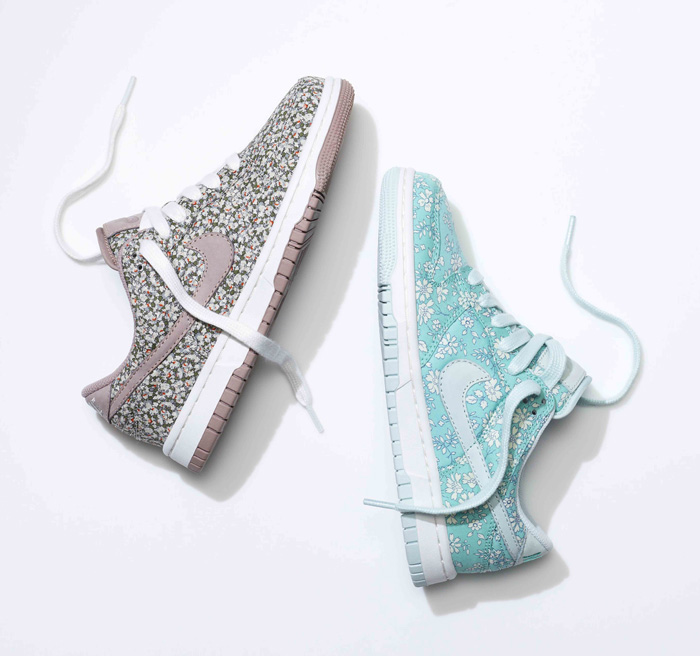 SU13_NSW_NIKEiD_DunkLow_liberty_pair_2_19751