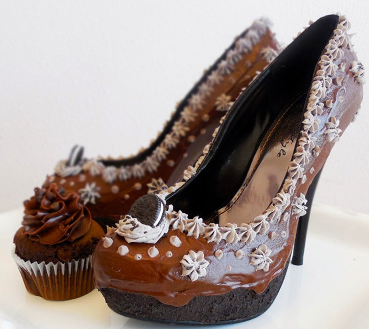 Chocolate-oreo-pumps