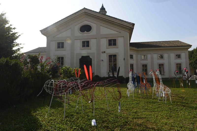 06 ñ MARNI FLOWER MARKET Installation Milan September 21